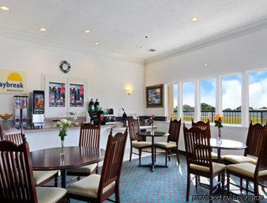 Days Inn By Wyndham Ennis Restaurant foto