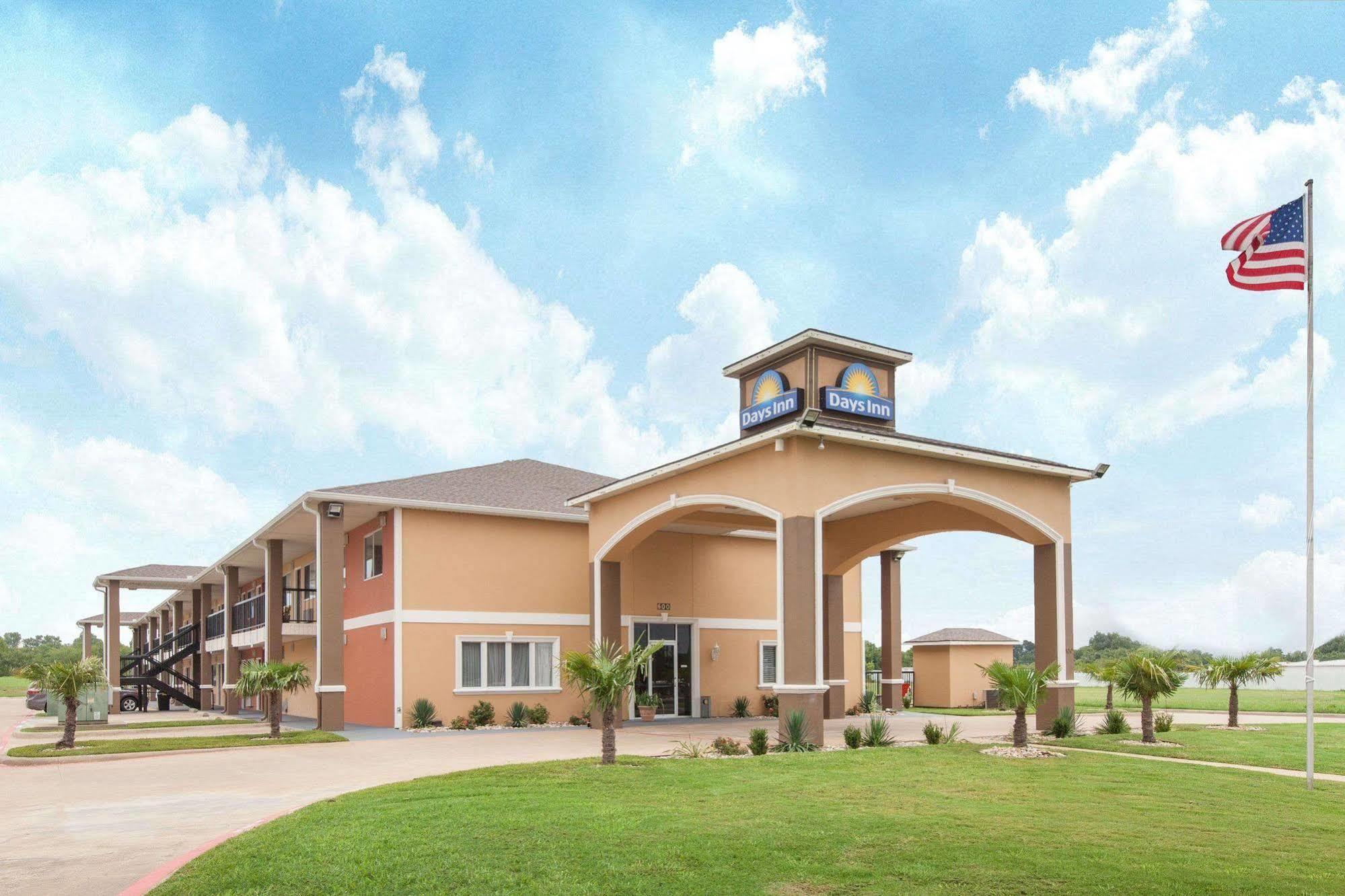 Days Inn By Wyndham Ennis Exterior foto